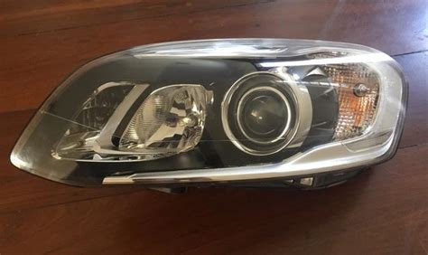 Farol Volvo Xc60 2015 Em Diante