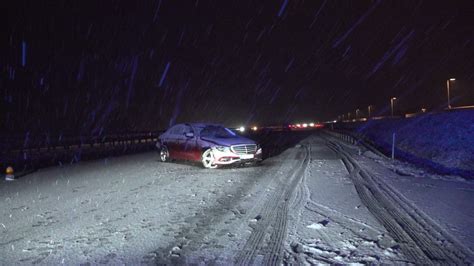 Nonstopnews Dichter Schneefall Und Unangepasstes Fahrverhalten Sorgen