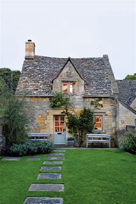 charming cottage   takeaway tips  inspired room