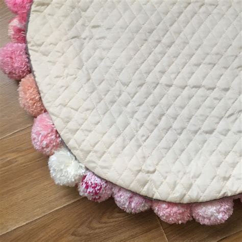 Пушистые коврики своими руками - 73 фото