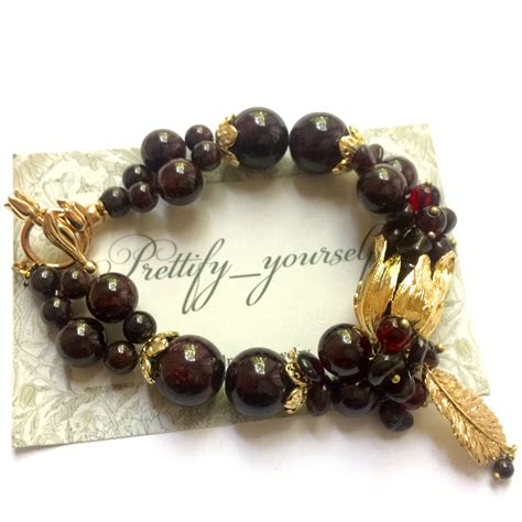 Купить гранатовый браслет | Beaded, Beaded bracelets, Jewelry