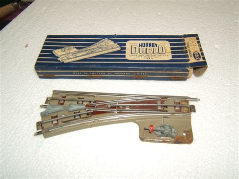 MM2010e Gallery: 31. Hornby Dublo 3-rail, LH manual isolating points with box