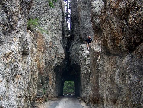 POSTCARDY The Postcard Explorer Needle S Eye Tunnel South Dakota