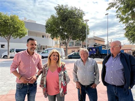 El Gobierno Local En Funciones Visita La Nueva Zona De Aparcamiento De