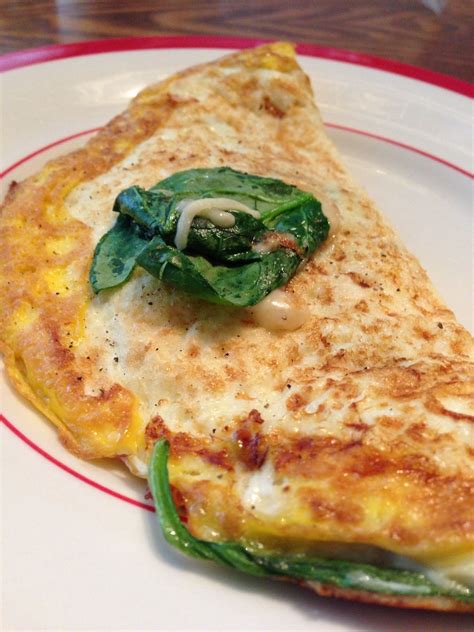 Healthy spinach and cheese omelette YUM | Easy omelet, Omelets recipe, Food