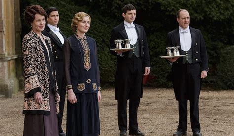 Downton Abbey Costume Recap & Podcast: Season 6, Episode 1