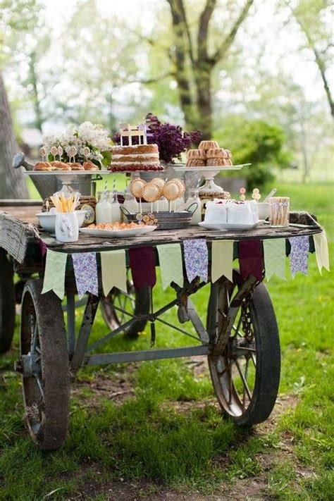 25 Wagon / Wheelbarrow Country Wedding Ideas | Deer Pearl Flowers