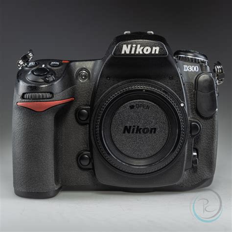 2007 година - Nikon D300