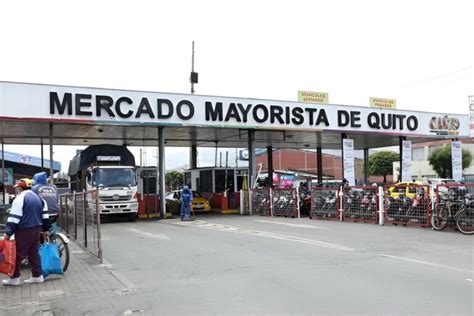 Operativo En Mercado De Quito Deja Detenidos Por Presunta Extorsi N