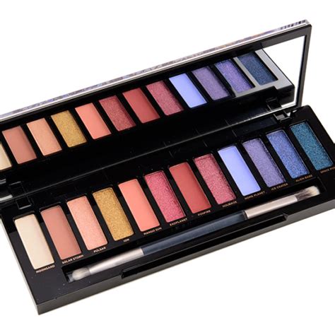 Urban Decay Naked Smoky Palette Now Available