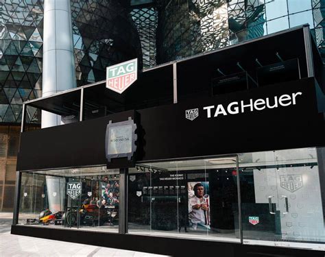 TAG Heuer Pop Up At ION Orchard Celebrates Formula One Season In