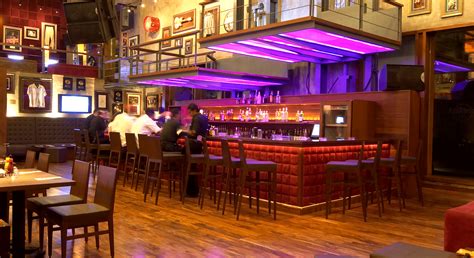Mumbai (Hard Rock Cafe) - BeautexWood