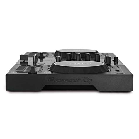 Pioneer DDJ-400 Rekordbox Controller at Gear4music