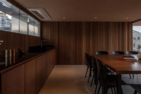 ISOI Flagship Store – THE FIRST PENGUIN