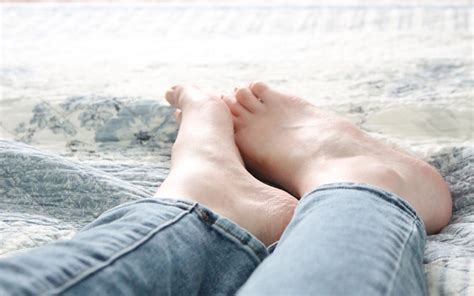 Heres Why You Should Never Ignore Your Swollen Feet