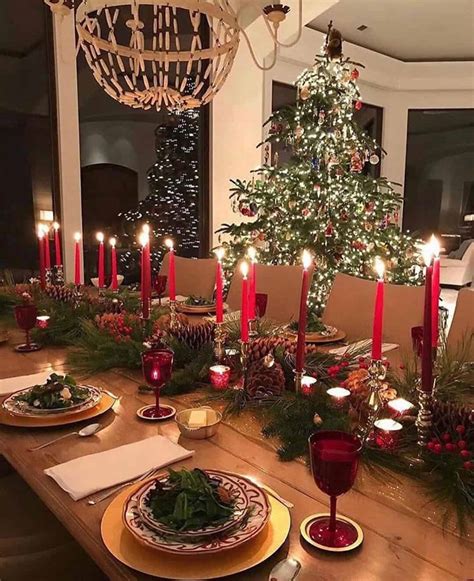 25 Absolutely Gorgeous Centerpiece Ideas For Your Christmas Table