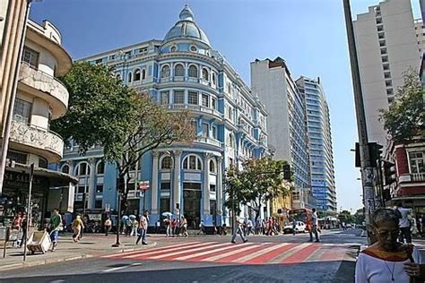 Confira o que abre e o que fecha em BH no feriado