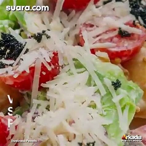 Dibuatkan Salad Roti Oleh Orang Tua Pacar Kisah Kasih Pasangan Muda