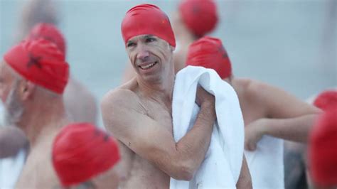 Atmosphere Is Phenomenal Swimmers Strip Off For Dark Mofo S Solstice Nude Swim Amid Crisp 3C