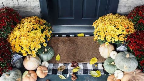 From Drab To Fab 11 Ideas To Revamp Your Porch For Thanksgiving