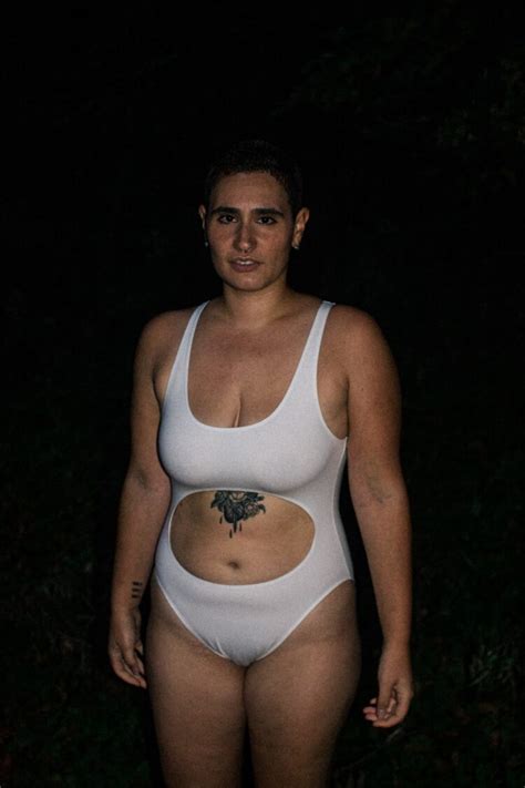 Hot Sexy Yasmine Nayar Bikini Pics