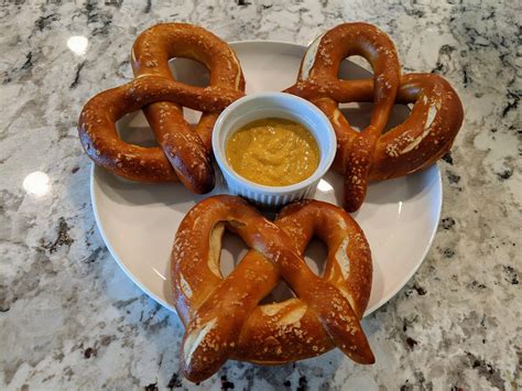 Soft Pretzels. First time preparing with lye bath. : r/FoodPorn