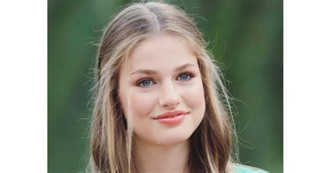 Испанската принцеса Леонор влезе във Военна академия (Видео)