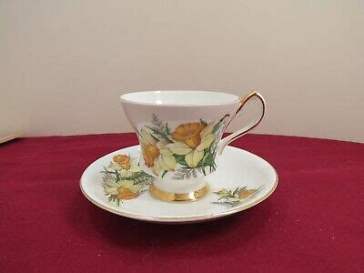 Cups Saucers Gold Trim Bone China 3