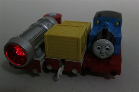 Thomas & Friends THOMAS & THE JET ENGINE Trackmaster Motorized Train 2005 TOMY | #1990626934