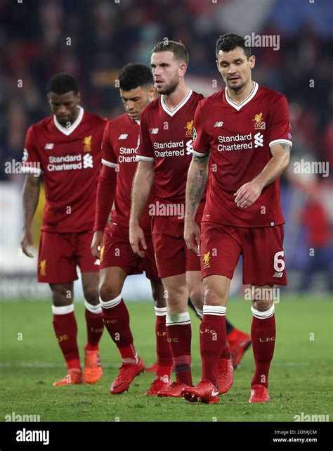 Left To Right Liverpool S Georginio Wijnaldum Alex Oxlade Chamberlain