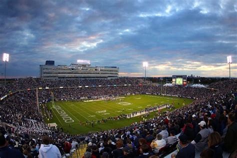 UConn adds Holy Cross to 2017 Football Schedule