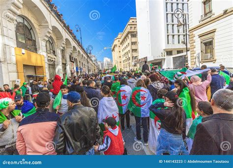 Algerians Manifesting Against President Bouteflika Regime In Algiers