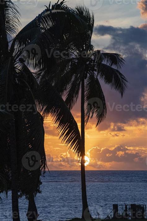 sunset in tahiti french polynesia beach 12008278 Stock Photo at Vecteezy