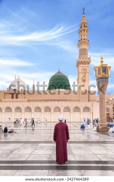 Al Madinah Al Munawwarah Mosque Prophet Stock Photo 2427464389 ...