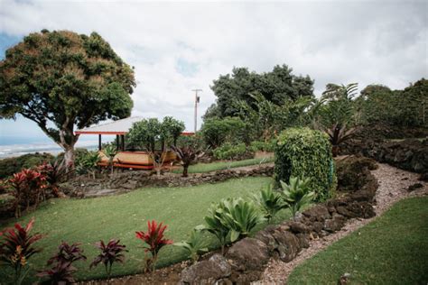 Intimate Elopement at Holualoa Inn- Big Island of Hawaii