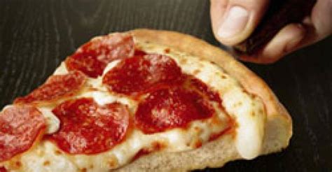 Pizza Hut rolls out Stuffed Crust Pan Pizza | Nation's Restaurant News