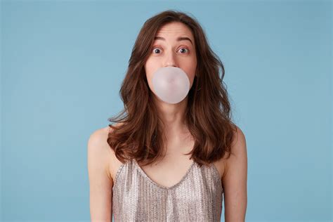 Los beneficios que no conocías de masticar chicle Global Play