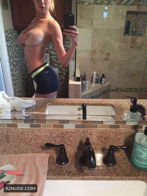 Elizabeth Turner Nude And Sexy New Photos Aznude