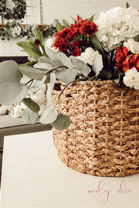 DIY this Fall Flower Arrangement in a Basket - A Brick Home - Marly Dice