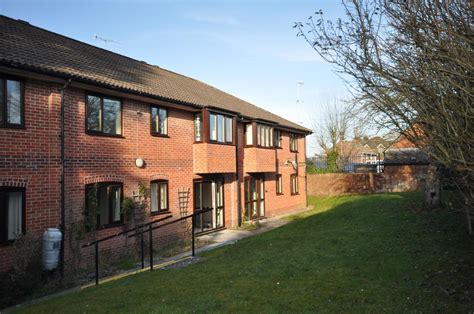 George Lane Marlborough Sn8 2 Bed Apartment £750 Pcm £173 Pw