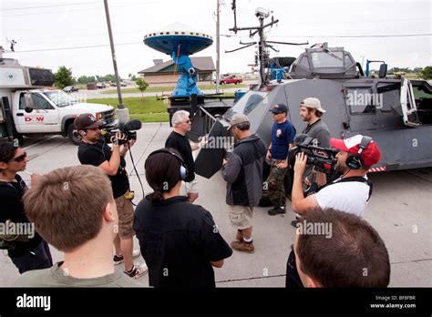 Storm chasers tv show hi-res stock photography and images - Alamy