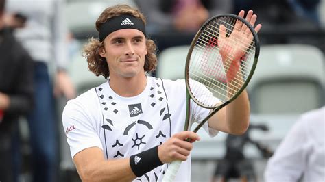 Stefanos Tsitsipas se fait peur face à Benjamin Bonzi et rejoint