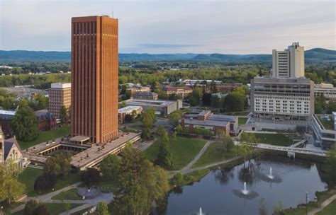 جامعة ماساتشوستس أمهيرست Umass Amherst