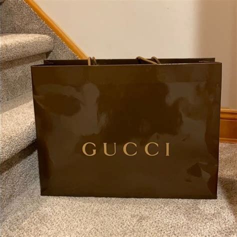 Gucci shopping bag | Gucci shopping bag, Gucci, Bags