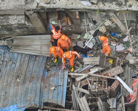 13 Killed In Bhiwandi Building Collapse 20 Rescued India News