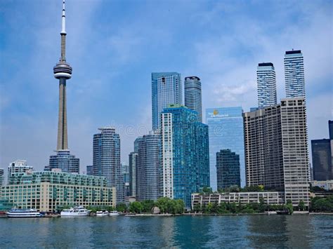 Toronto Downtown Waterfront Skyline Editorial Stock Image - Image of ...