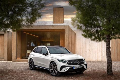 2023 Mercedes Benz Glc Class Preview Trickling Down The Tech