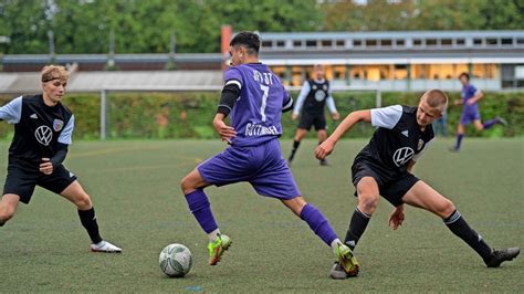 JFV 37 Göttingen besiegt im Fußball Bezirkspokal der A Junioren den FC