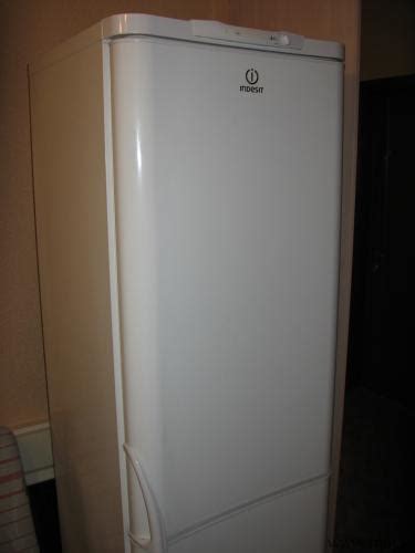 Продам холодильник б/у Indesit C138G.016 в — Доска объявлений Камелот