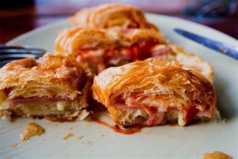 Delicioso Croissant De Presunto E Queijo Faça Agora Pai Na Cozinha